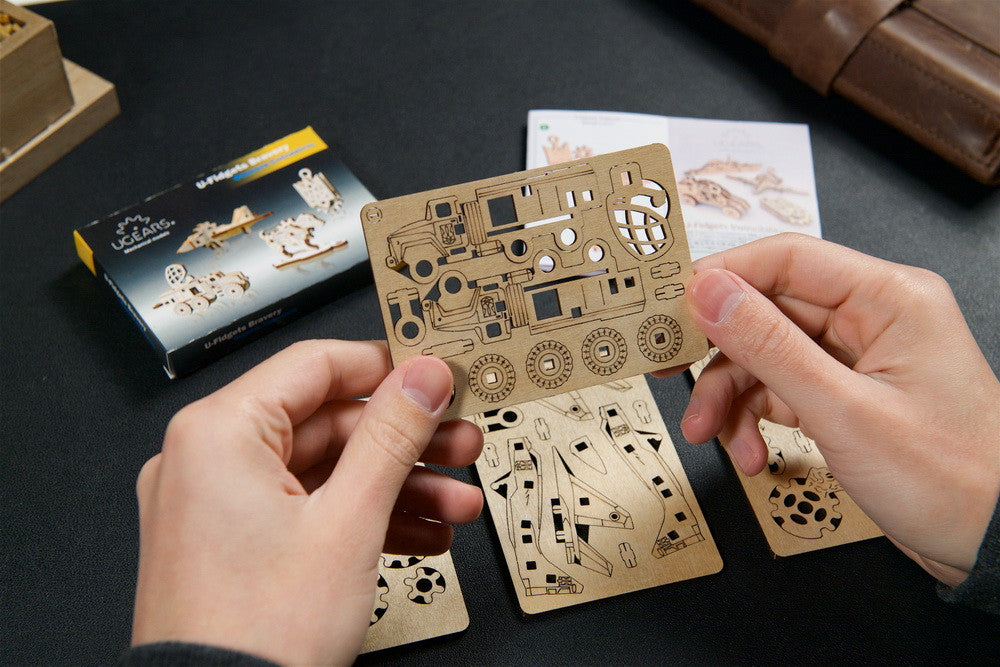 UGEARS U-FIDGET BRAVERY
