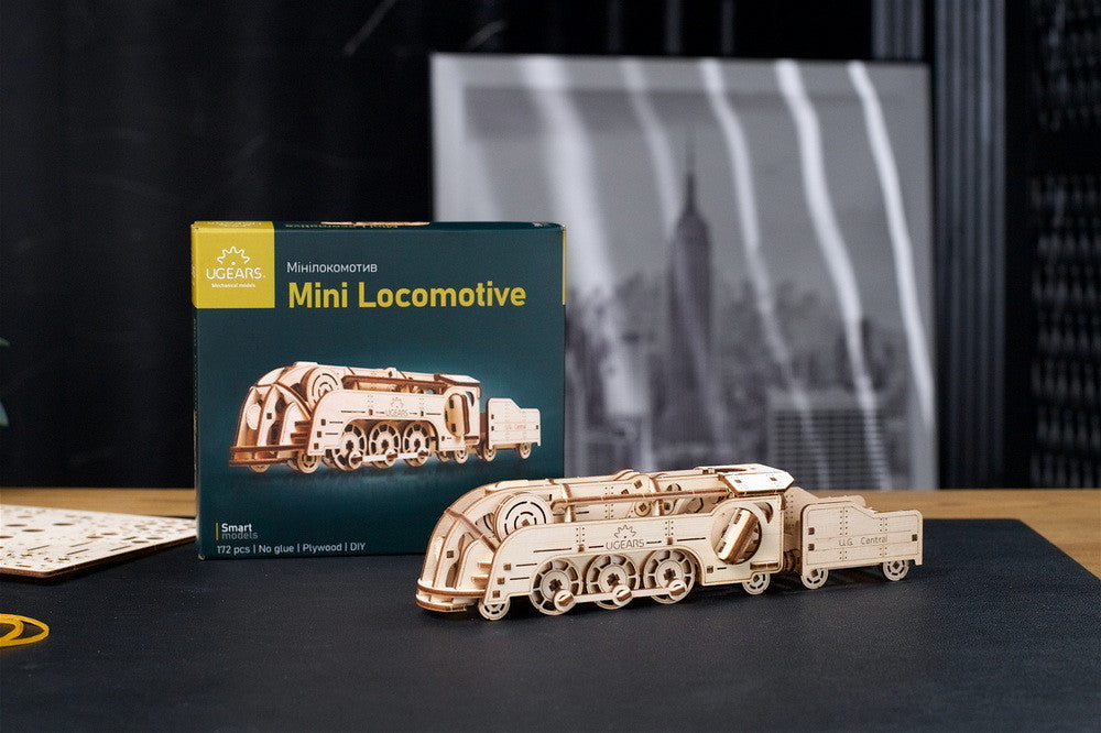 UGEARS MINI LOCOMOTIVE