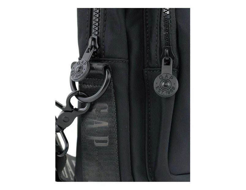 GAP SQUARE CROSSBOY BAG