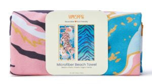 BEACH TOWEL CROUCHING TIGER 